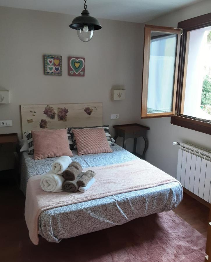 Apartamento Cine Colon 2 里瓦德奥 外观 照片